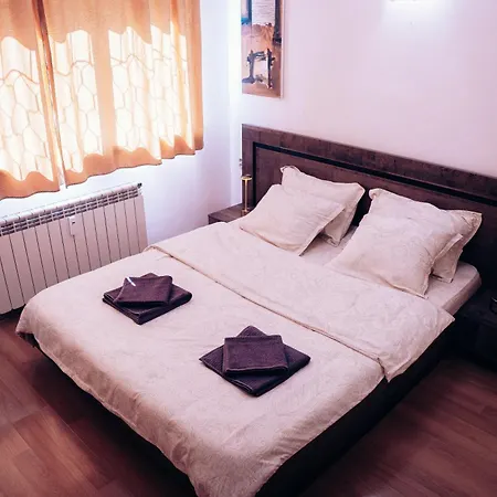 Getaway 2-rooms Near The Apartment